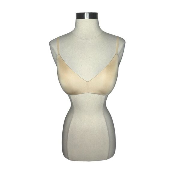 SKIMS Wireless Form T-Shirt Bra - Size 32DD - Picture 1 of 4